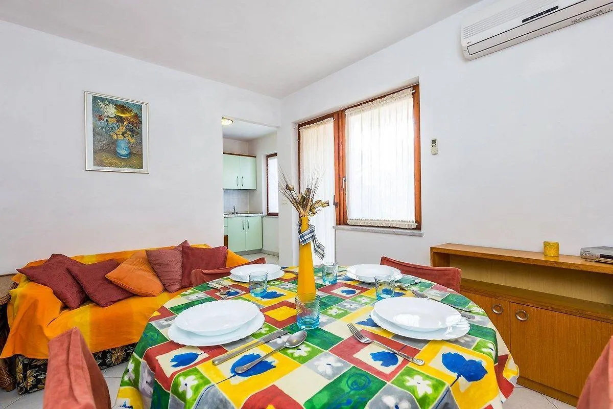 Apartments Nikola Medulin Croatia